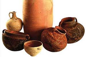 Vasos encontrados em Qumran